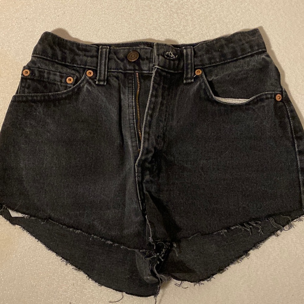 Vintage Levis high waisted shorts - Black
